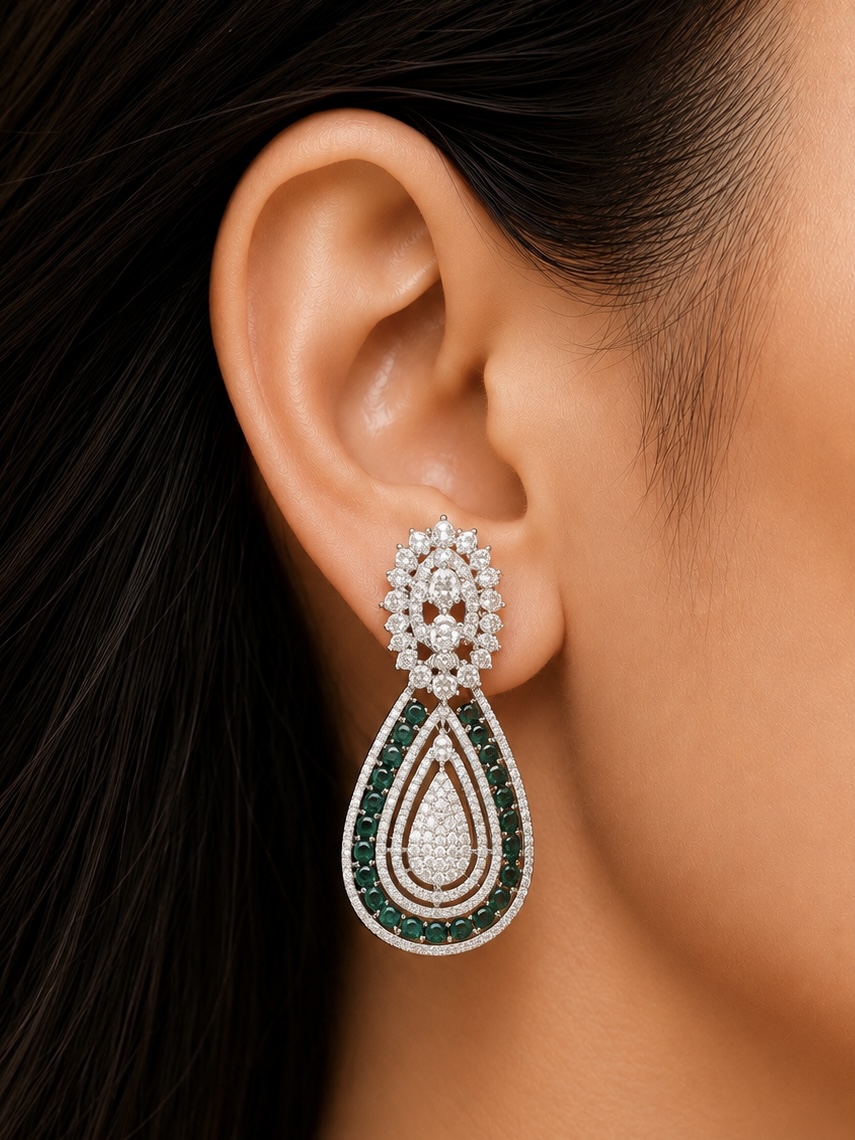 EMERALD ECLAT EARRINGS