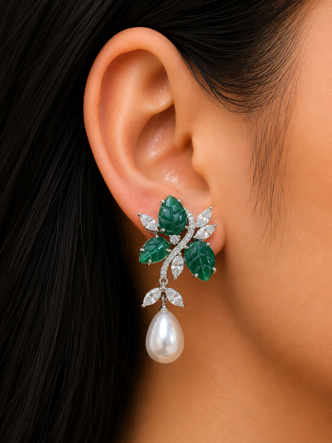 EMERALD CLOVER PEARL DROPS