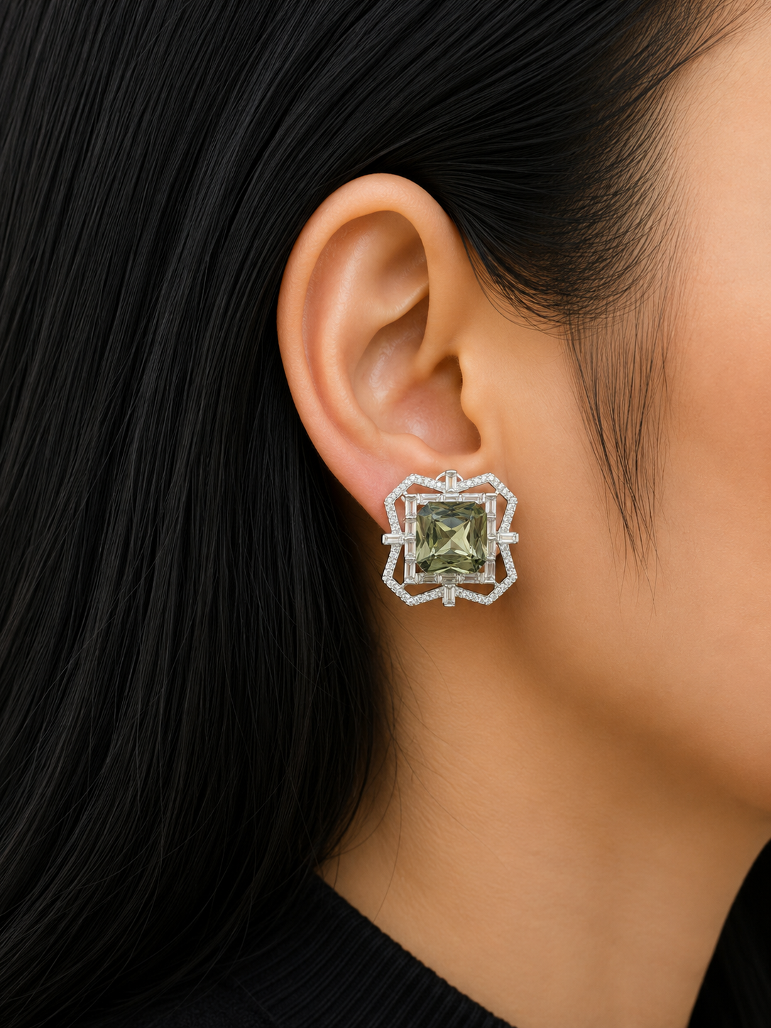 SWAROVSKI VERDE PROSM STUDS