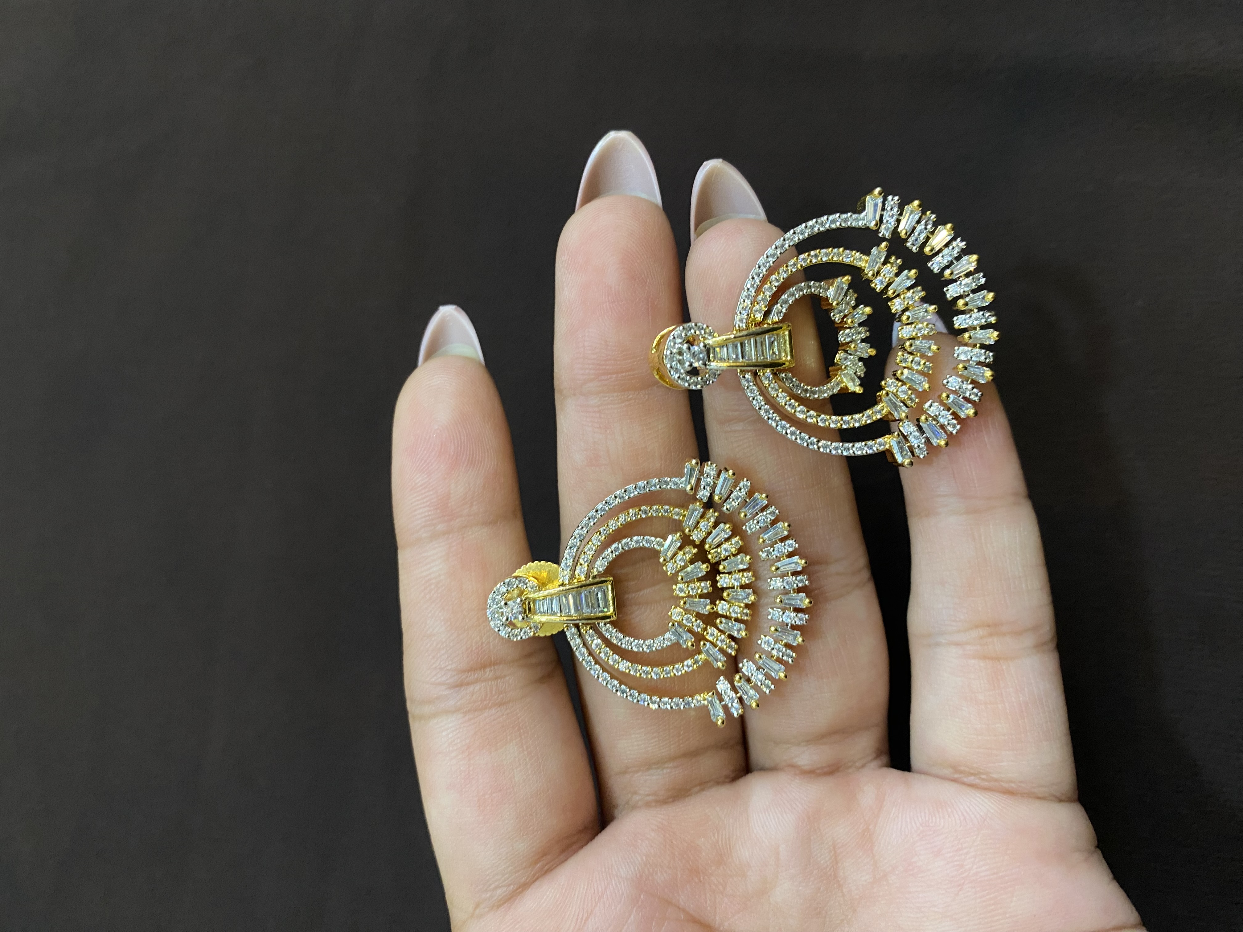 GOLD & WHITE STONES HOOPS EARRINGS