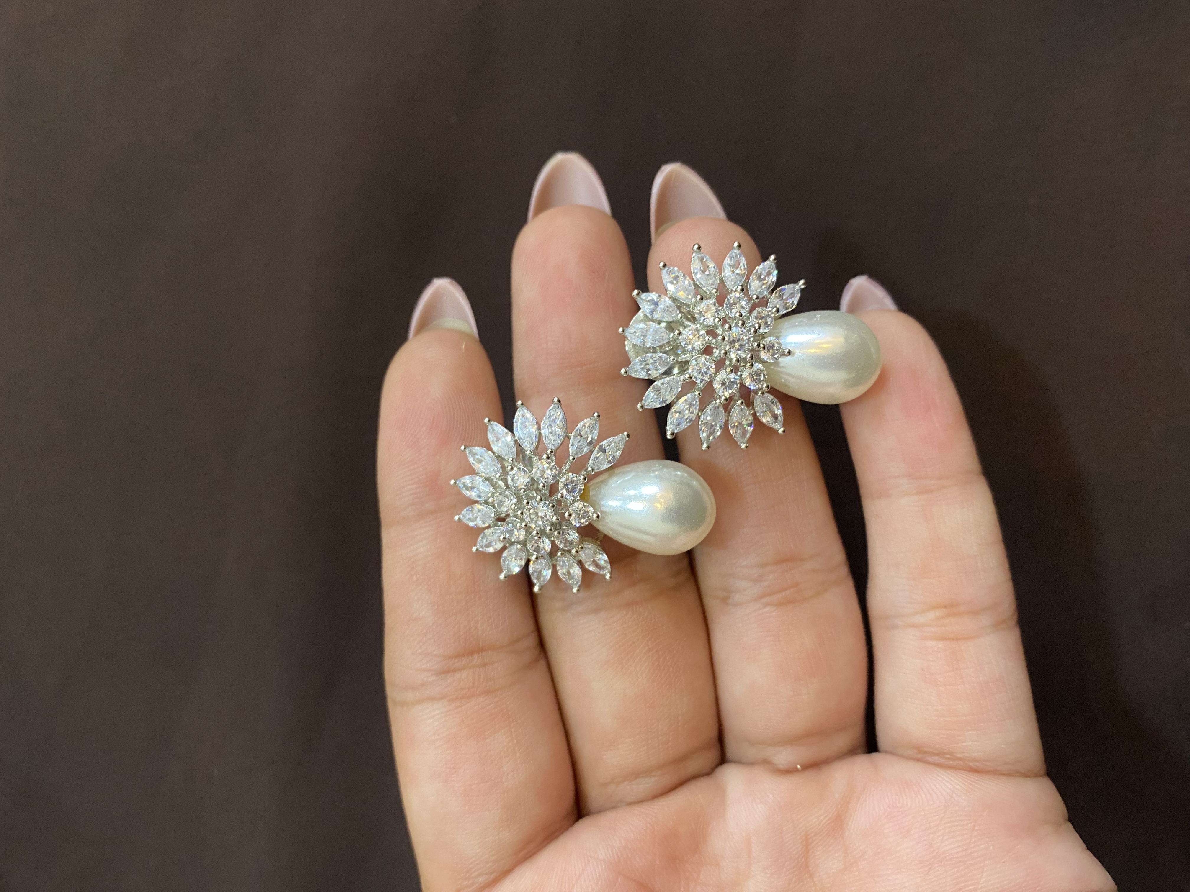 CROWN DESIGNED WITH OVAL PEARL DROP TOPS