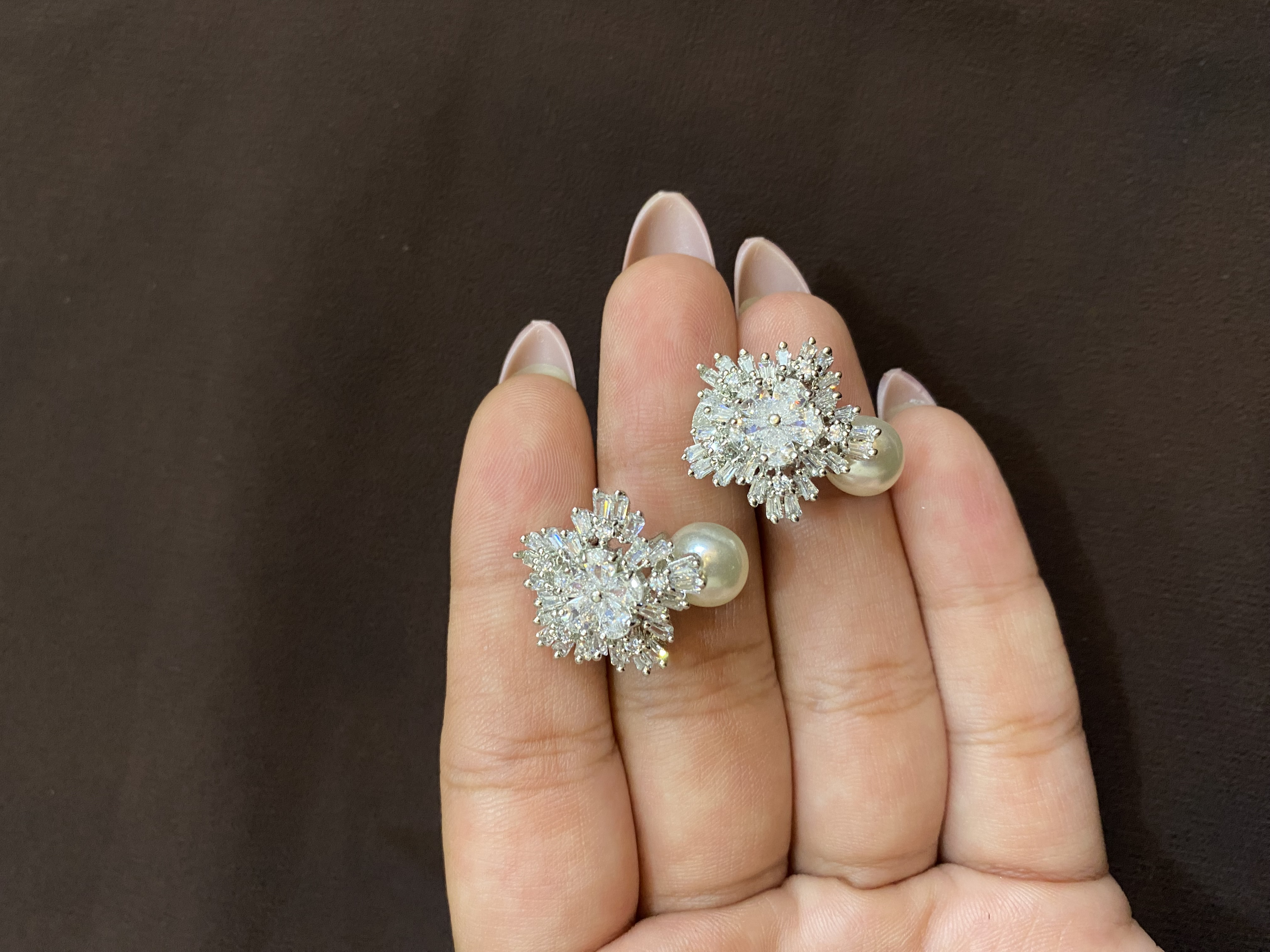 ATTRACTIVE FLORAL CLUSTER WITH PEARL DROP TOPS